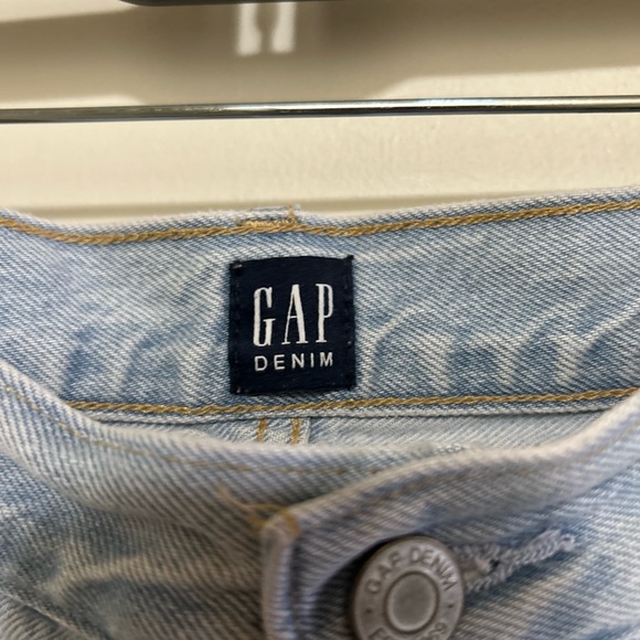 Gap ripped boyfriend jeans size 12 - Picture 4 of 6